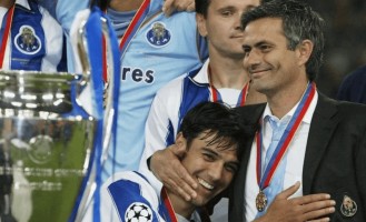 穆帅坐山观虎斗，收渔翁之利；葡超前2两败俱伤，本菲卡追分成功