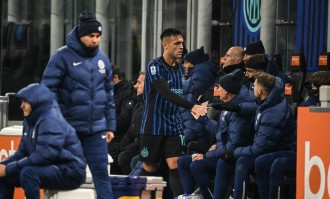 惜败AC米兰后，齐沃才发现不对劲，难怪阿莱格里一直按兵不动