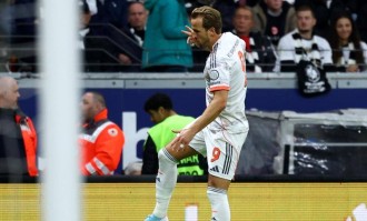 孔帕尼神勇，十连胜创造历史，三十岁凯恩无解，德甲纪录改写。